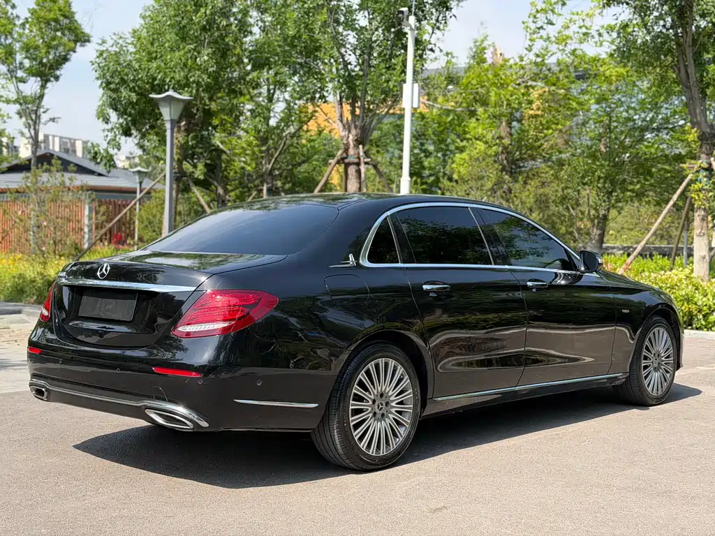 Mercedes-Benz E-Class 2020 — фото 8