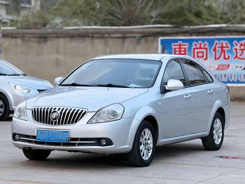 Buick Excelle 2013 — фото 2