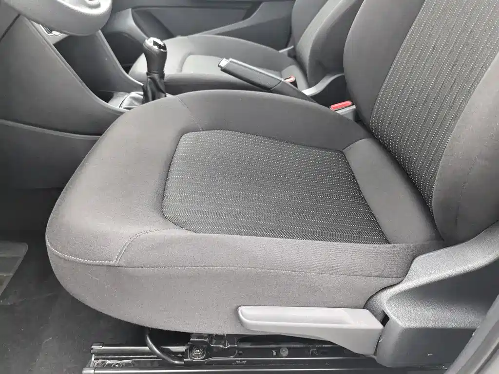 Volkswagen Jetta 2015 — фото 20