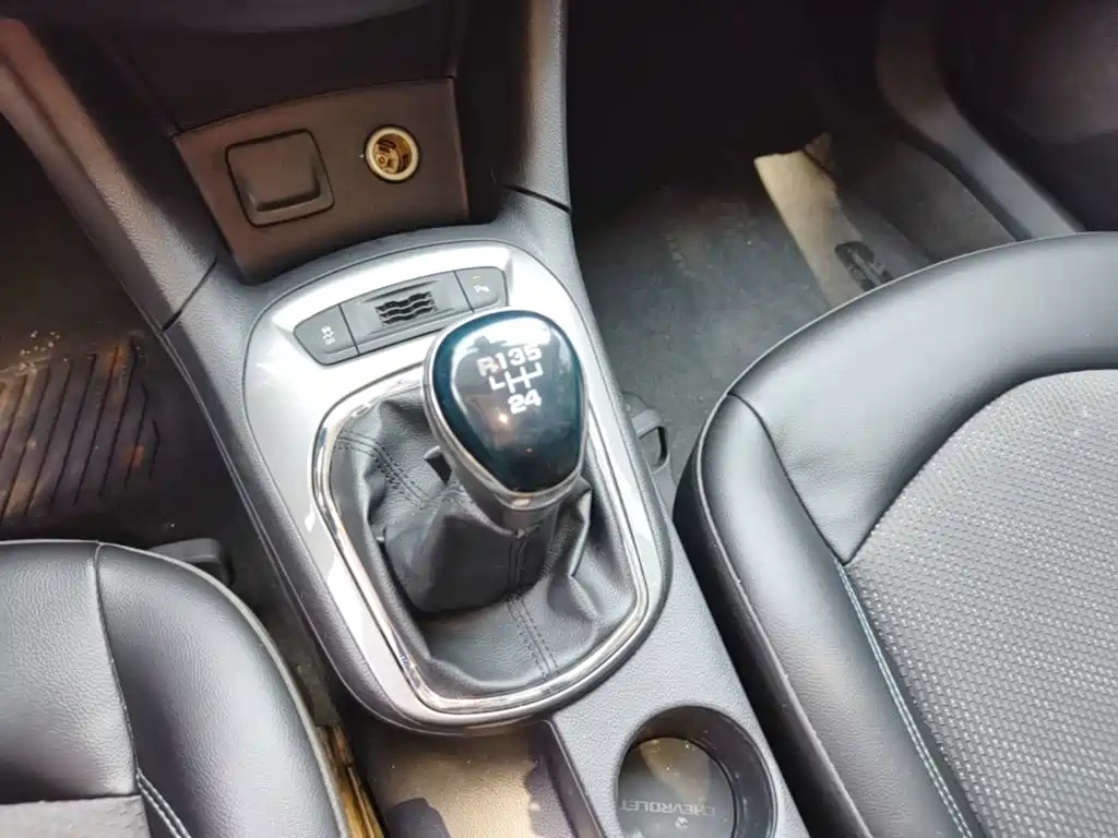 Chevrolet Cruze 2015 — фото 14