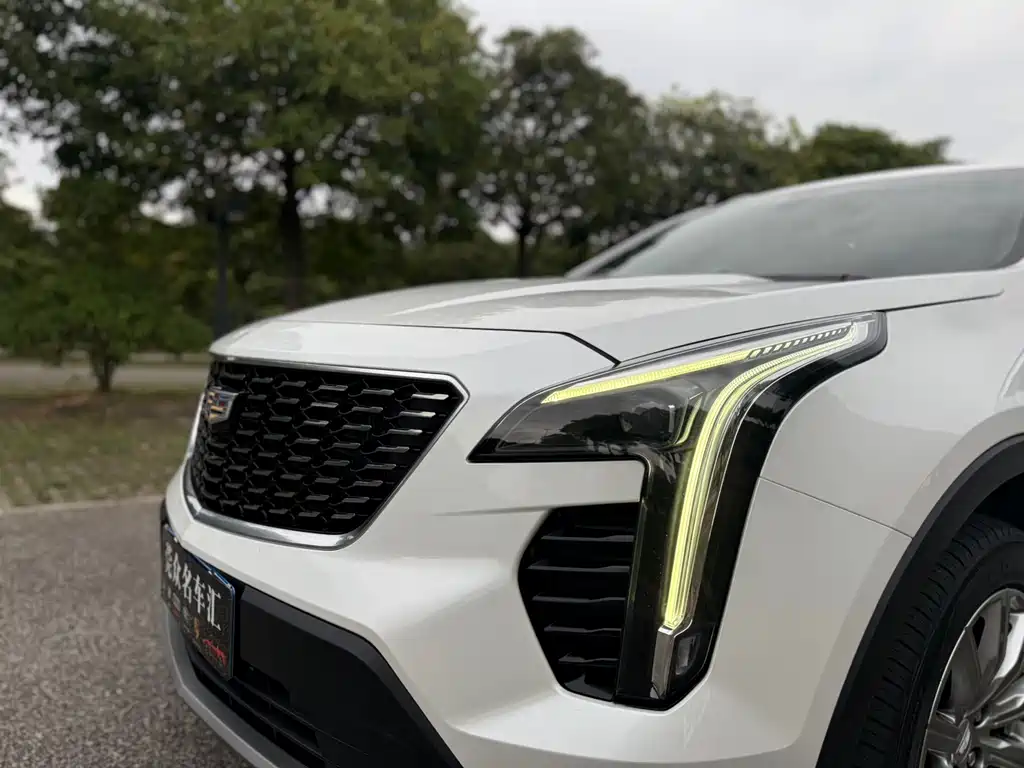 Cadillac XT4 2020 — фото 8