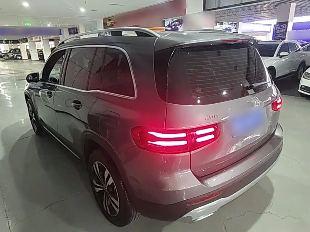 Mercedes-Benz GLB 2025