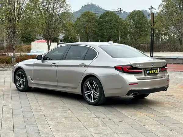 BMW 5 Series 2022