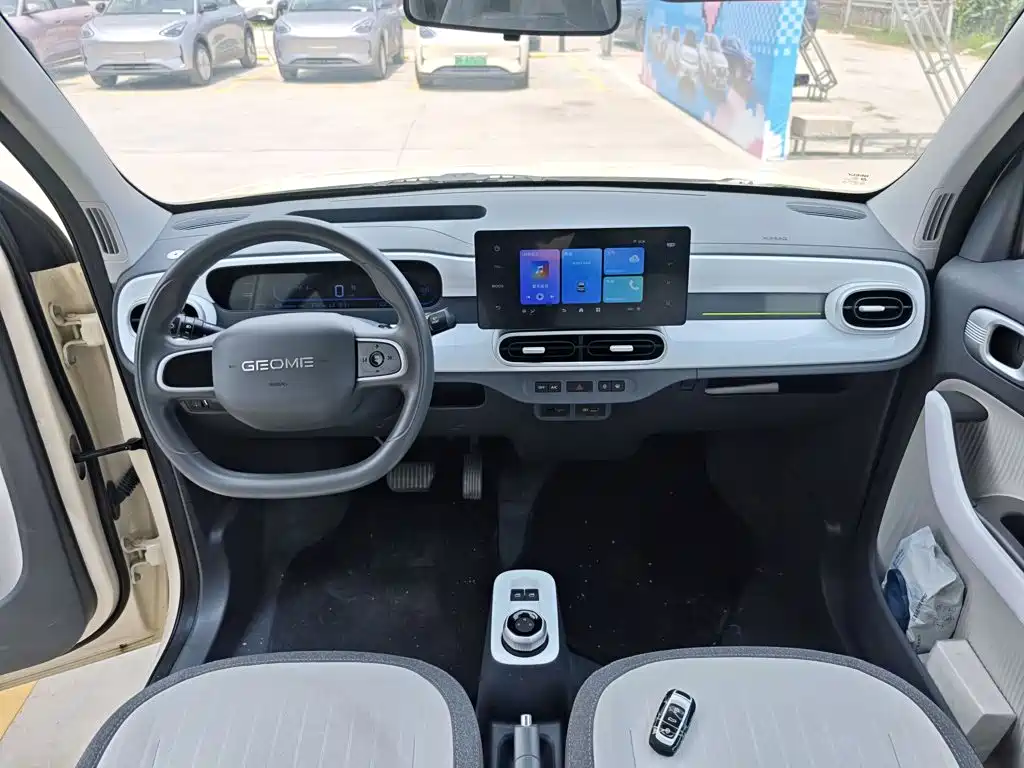 Geely Galaxy Panda 2025 — фото 10