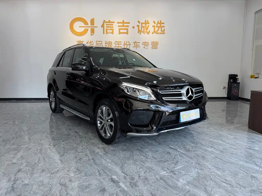 Mercedes-Benz GLE 2016 — фото 2