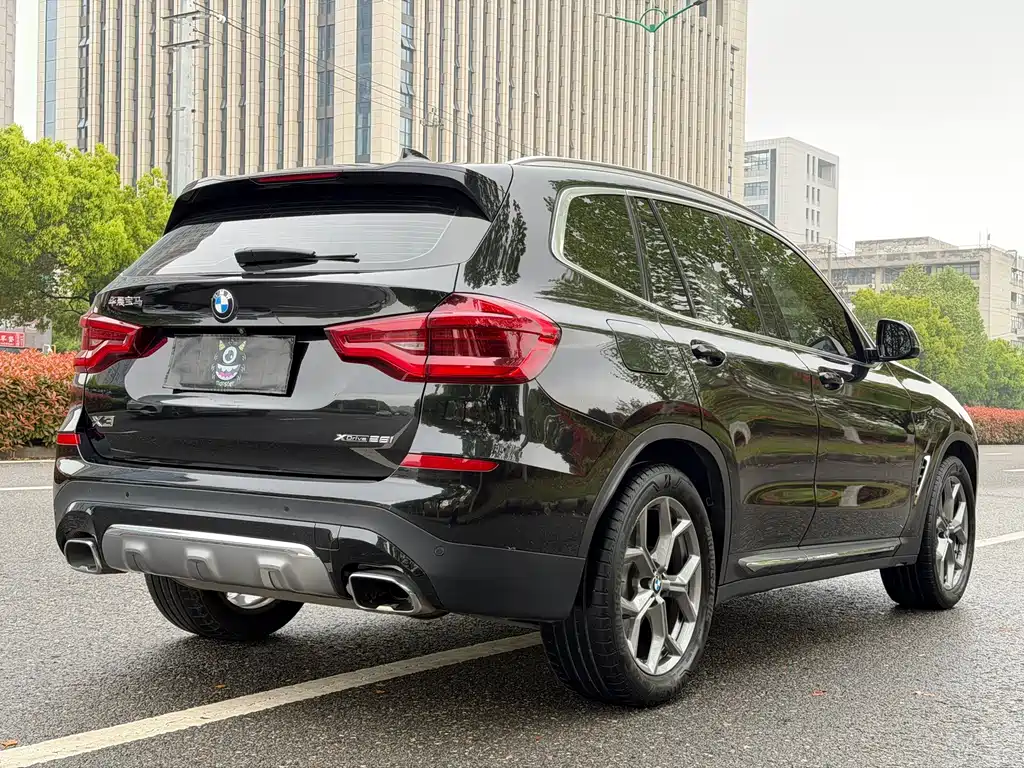BMW X3 2021