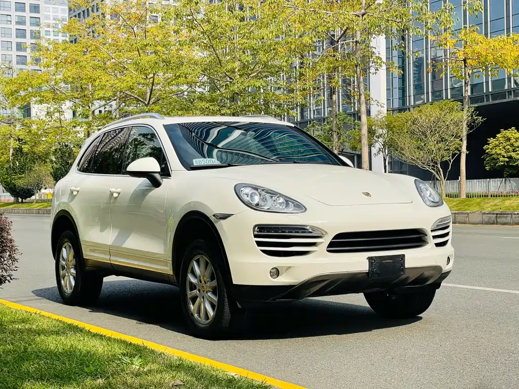 Porsche Cayenne 2011 — фото 3