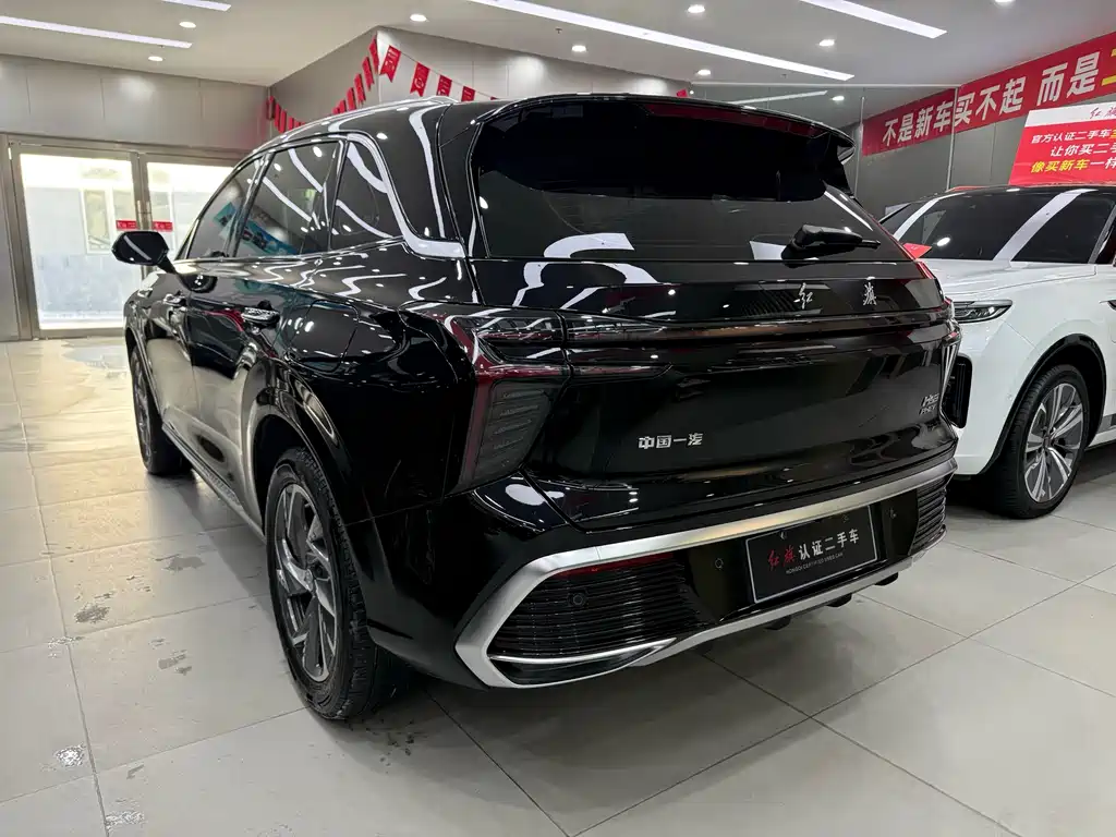 Hongqi HS3 PHEV 2025 — фото 5