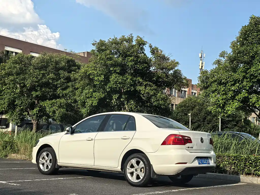 Volkswagen Bora 2015