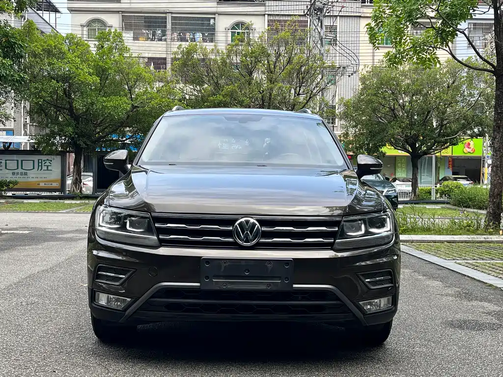 Volkswagen Tiguan L 2018 — фото 2