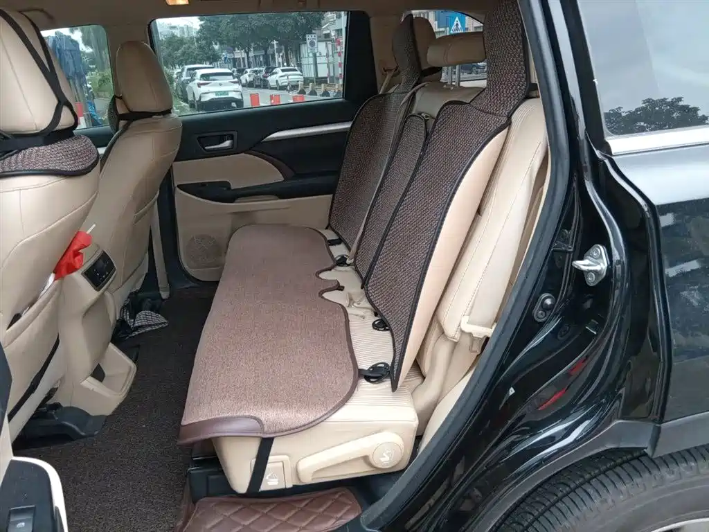 Toyota Highlander 2016 — фото 18