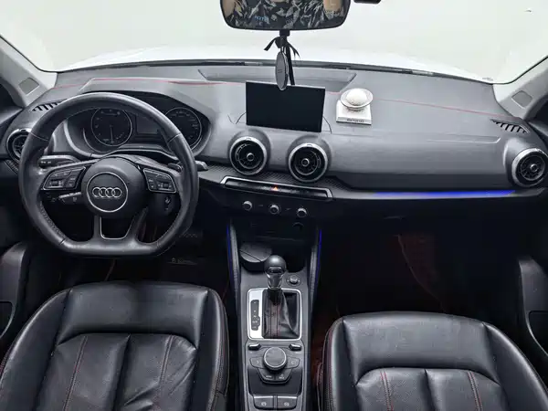 Audi Q2L 2022