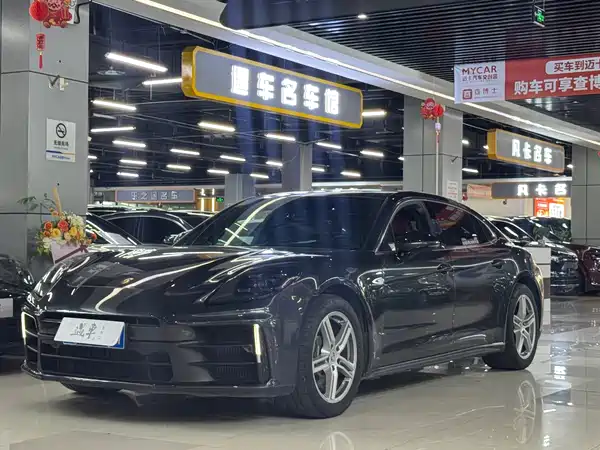 Porsche Panamera 2024