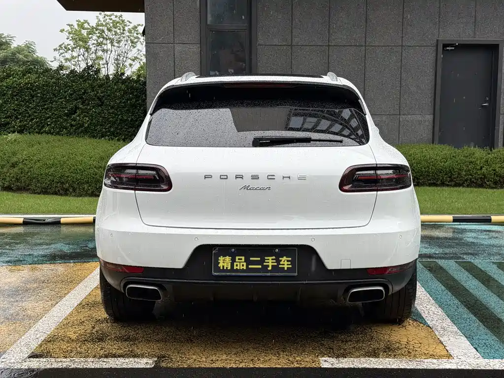 Porsche Macan 2018 — фото 11