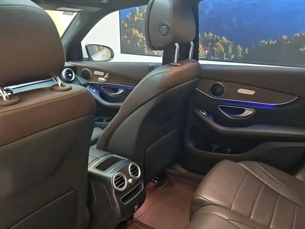 Mercedes-Benz GLC 2020 — фото 15