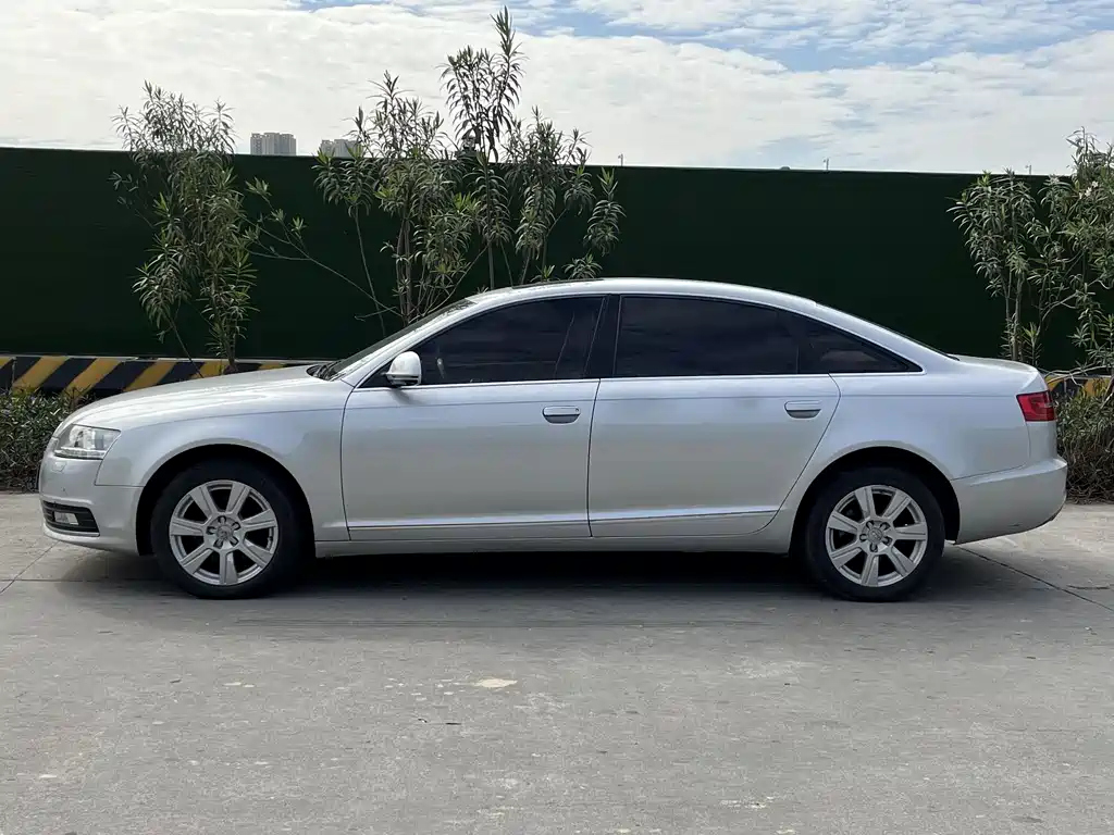 Audi A6L 2010