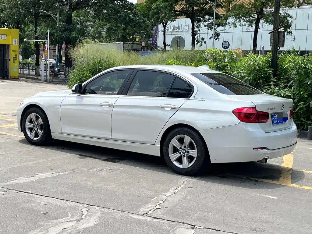 BMW 3 Series 2016