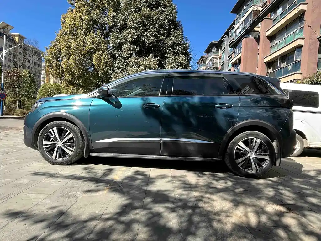Peugeot 5008 2017 — фото 4