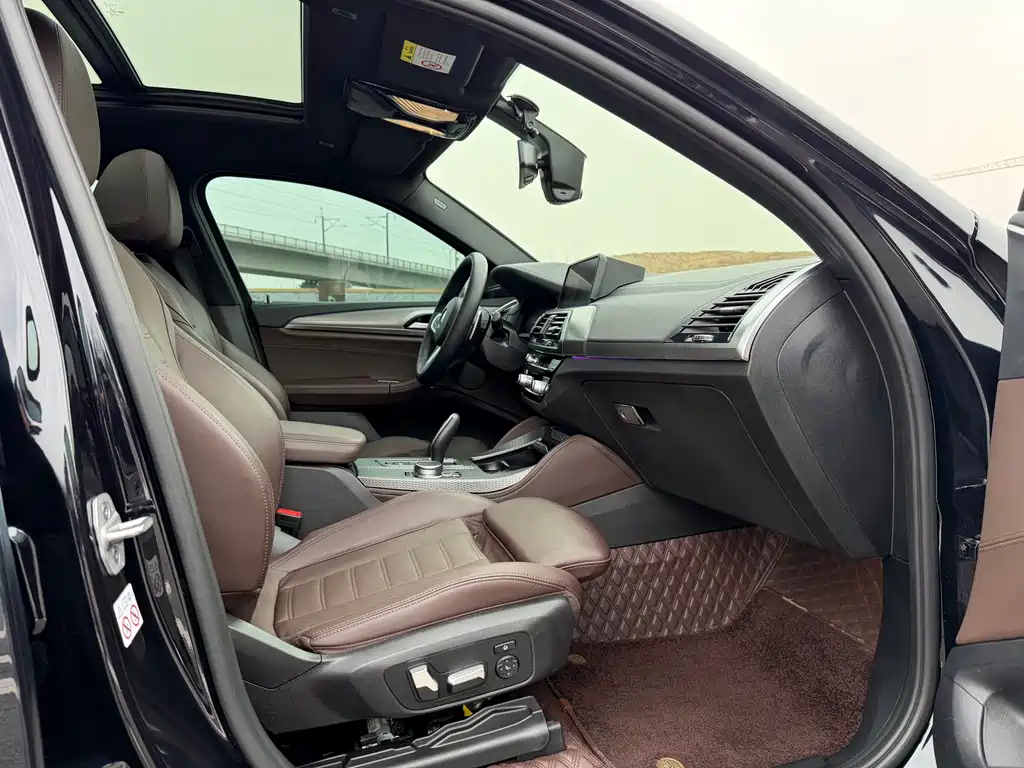 BMW X4 2021 — фото 12