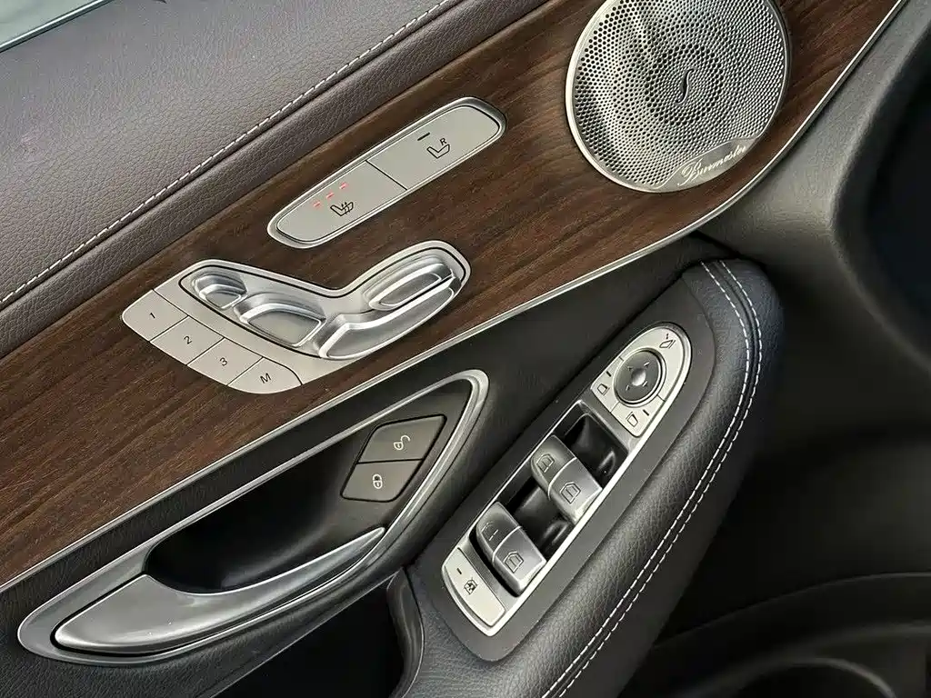 Mercedes-Benz GLC 2021 — фото 13