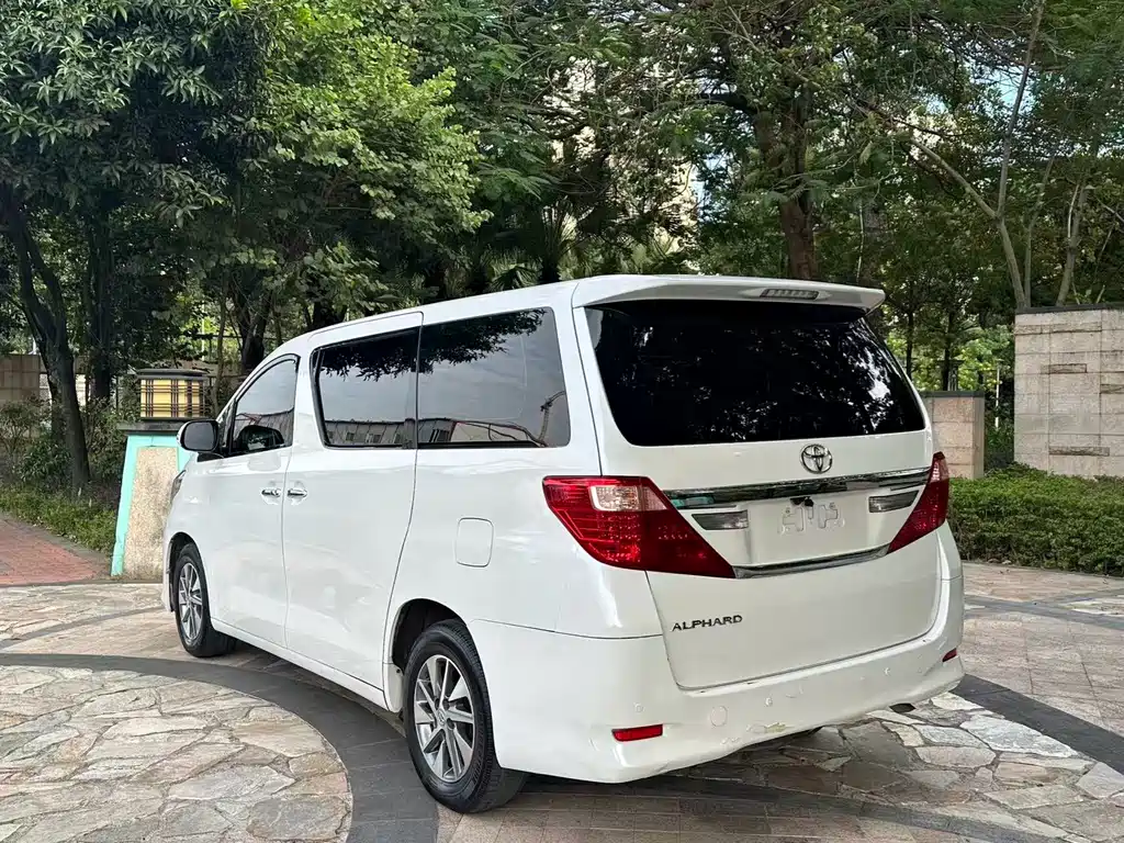 Toyota Alphard 2014 — фото 5
