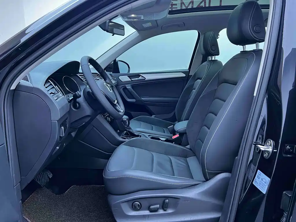 Volkswagen Tiguan L 2020 — фото 4