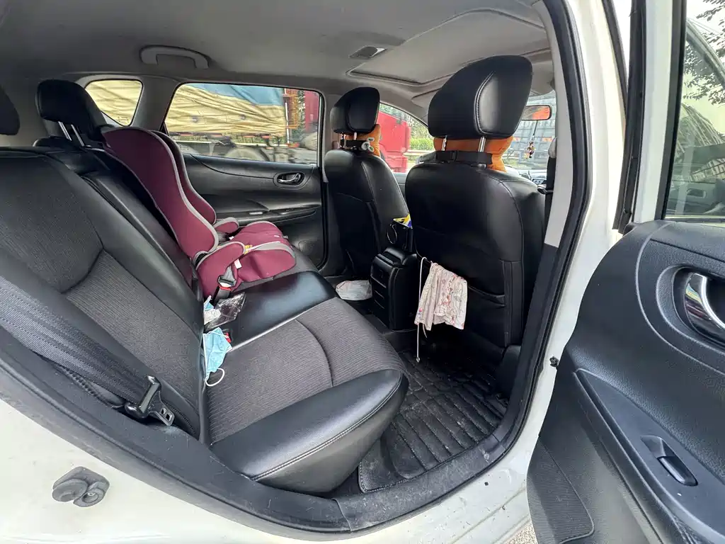 Nissan Tiida 2014