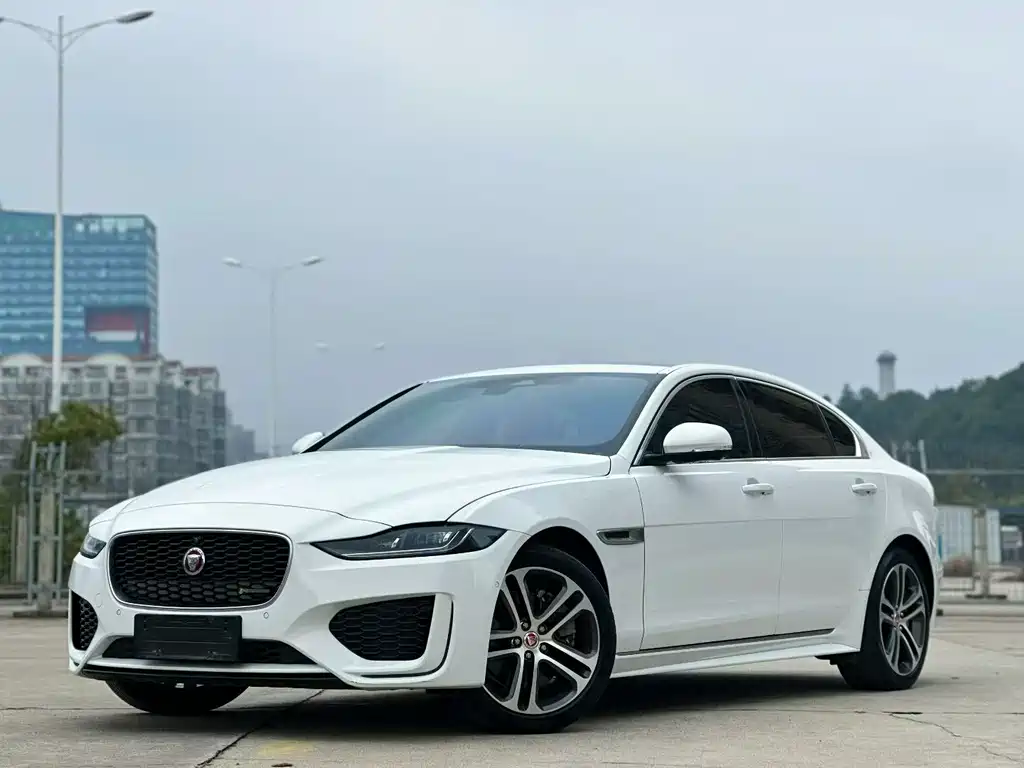 Jaguar XEL 2023 — фото 1