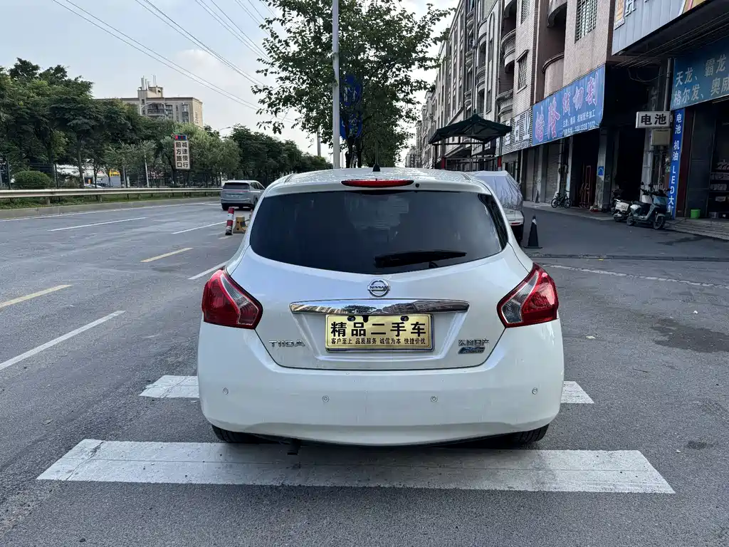 Nissan Tiida 2014