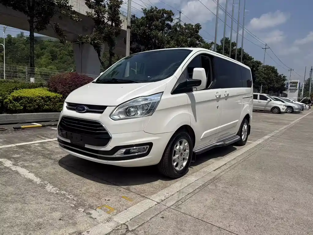 Ford Tourneo 2017 — фото 2