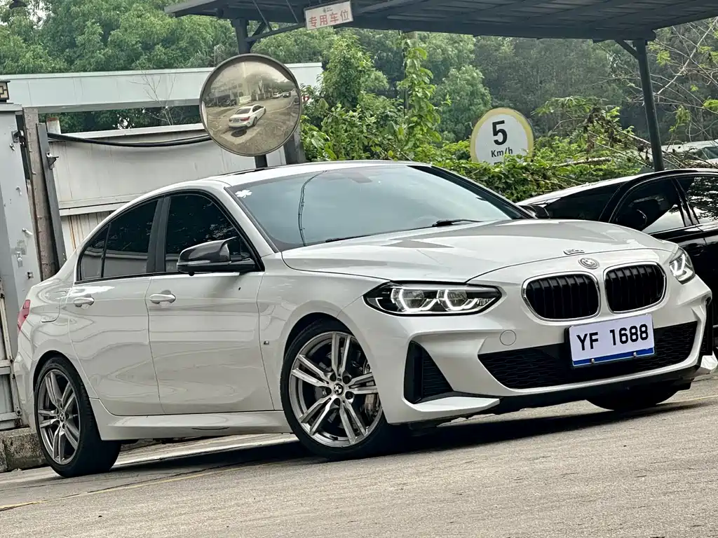 BMW 1 Series 2019 — фото 3