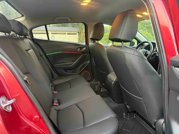 Mazda 3 Axela 2019