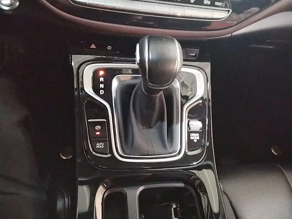 GAC Motor Trumpchi M6 2024 — фото 14
