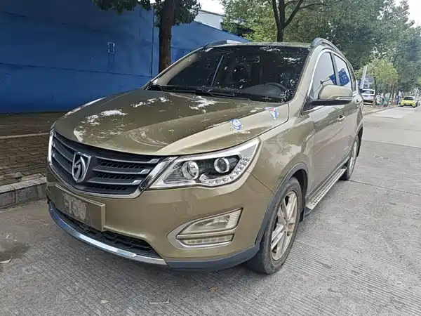 Baojun 560 2015