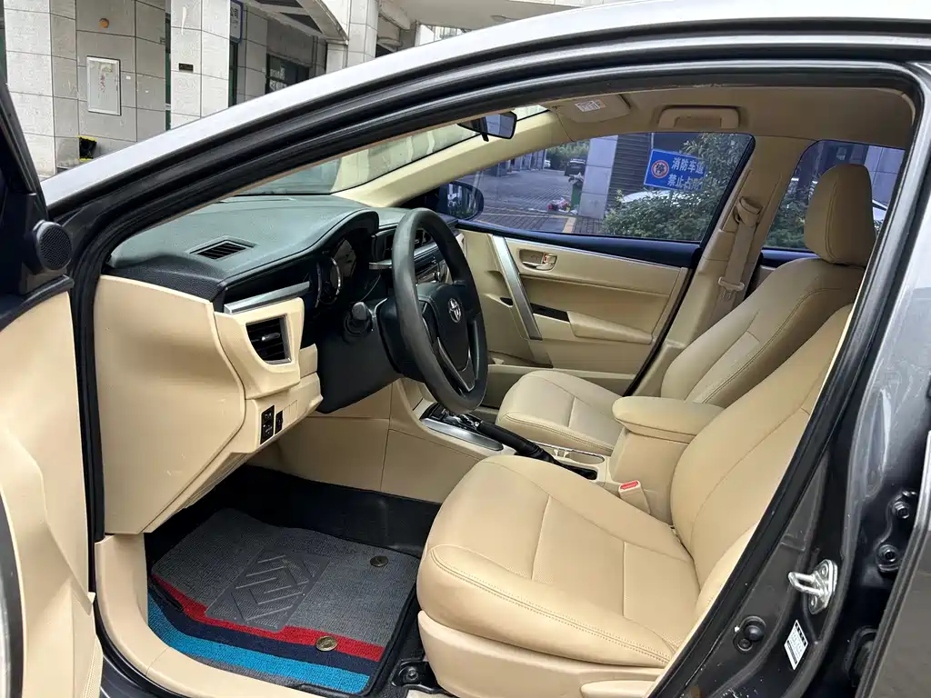Toyota Corolla 2015