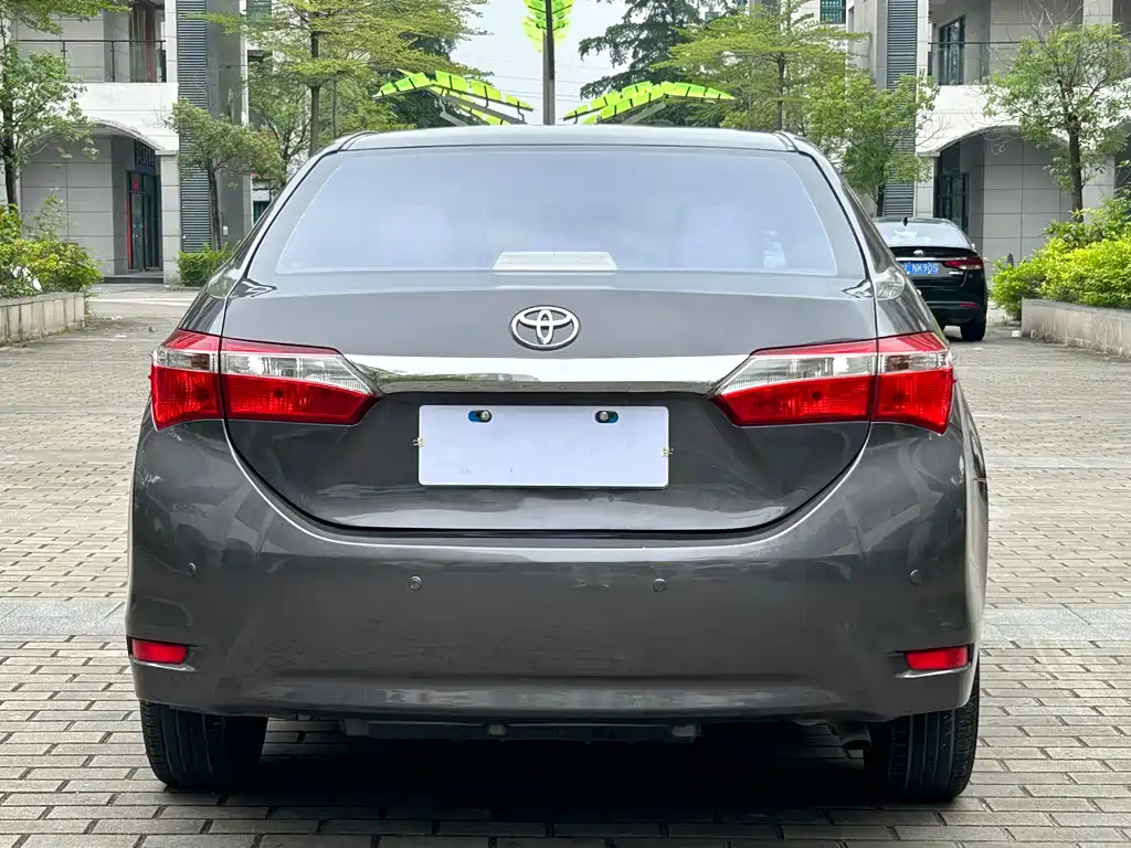 Toyota Corolla 2015 — фото 8