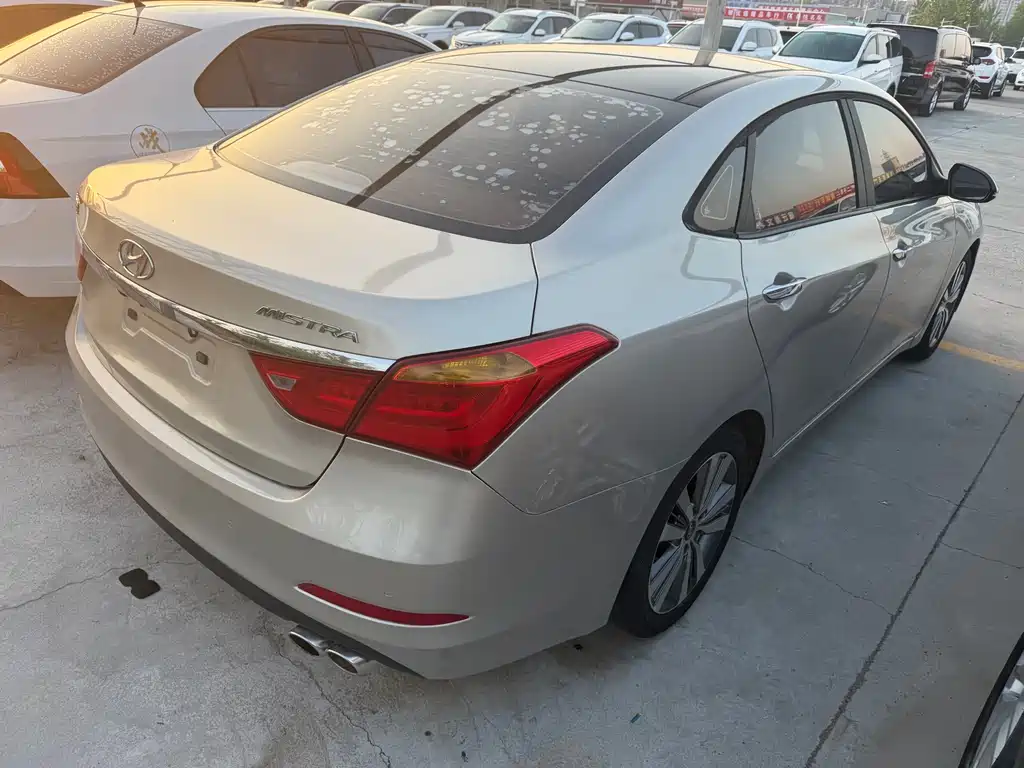 Hyundai Mistra 2015 — фото 5