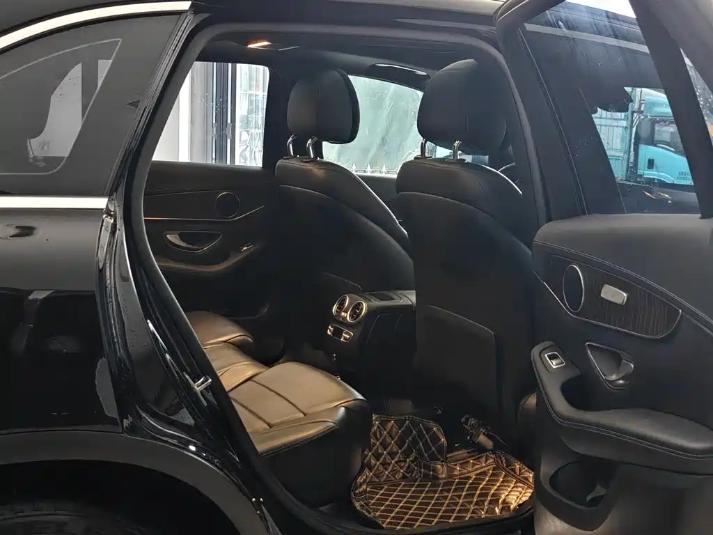 Mercedes-Benz GLC 2020 — фото 12