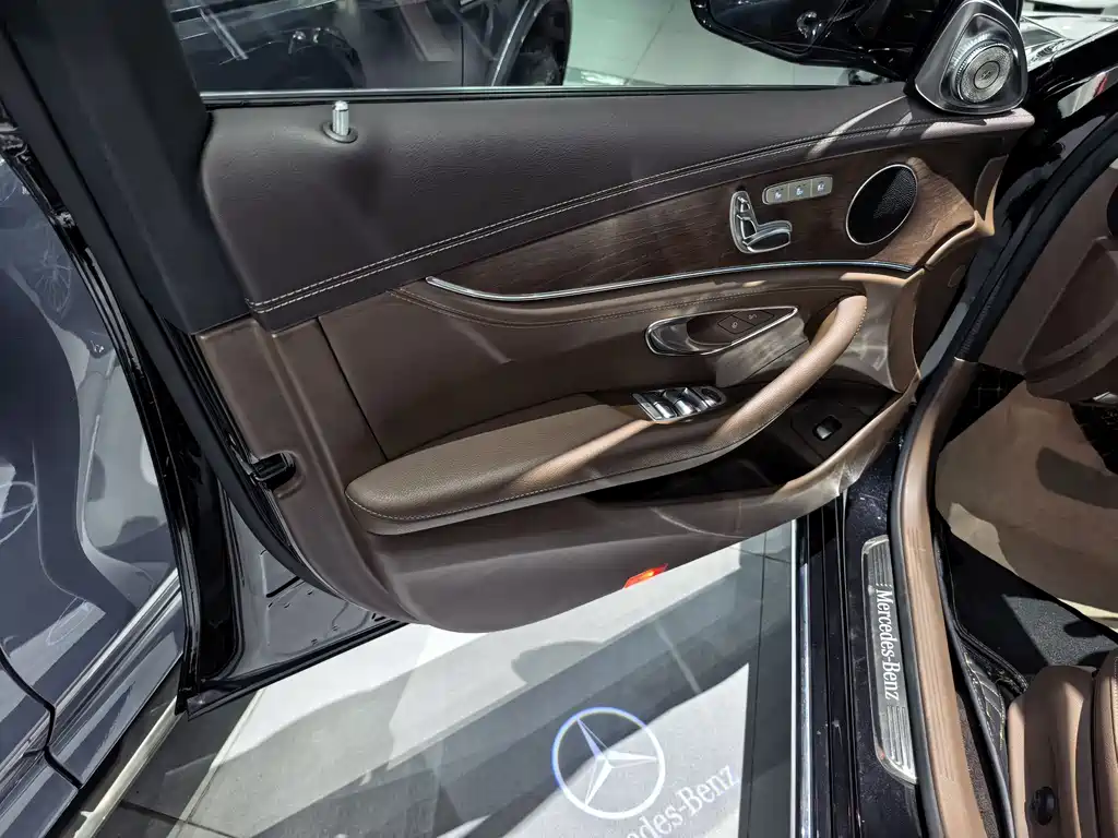 Mercedes-Benz E-Class 2023