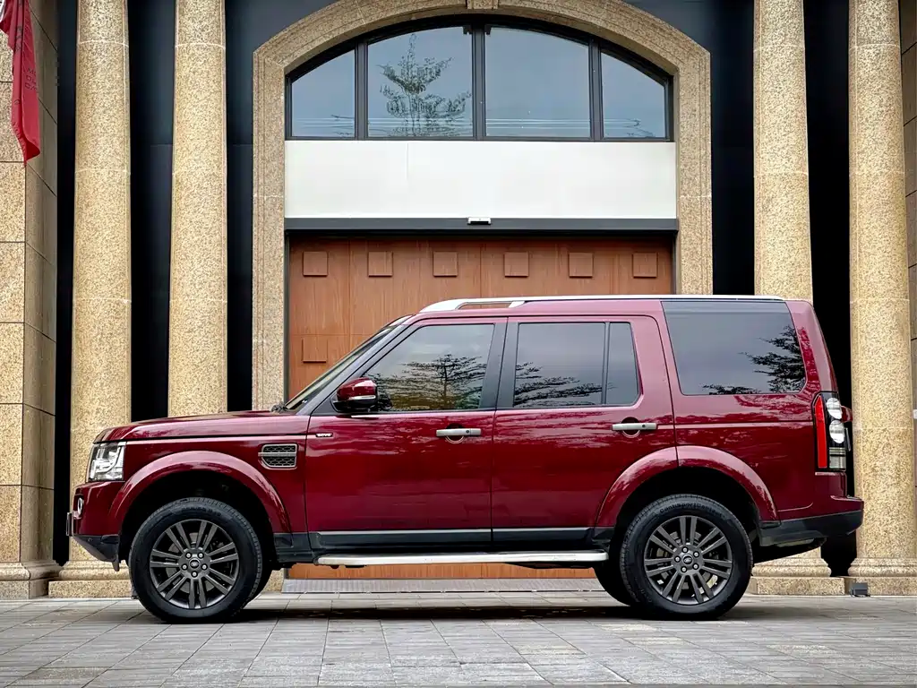 Land Rover Discovery 2017 — фото 3
