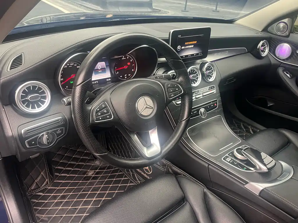Mercedes-Benz C-Class 2017 — фото 11