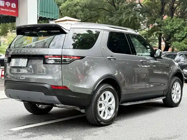 Land Rover Discovery 2018