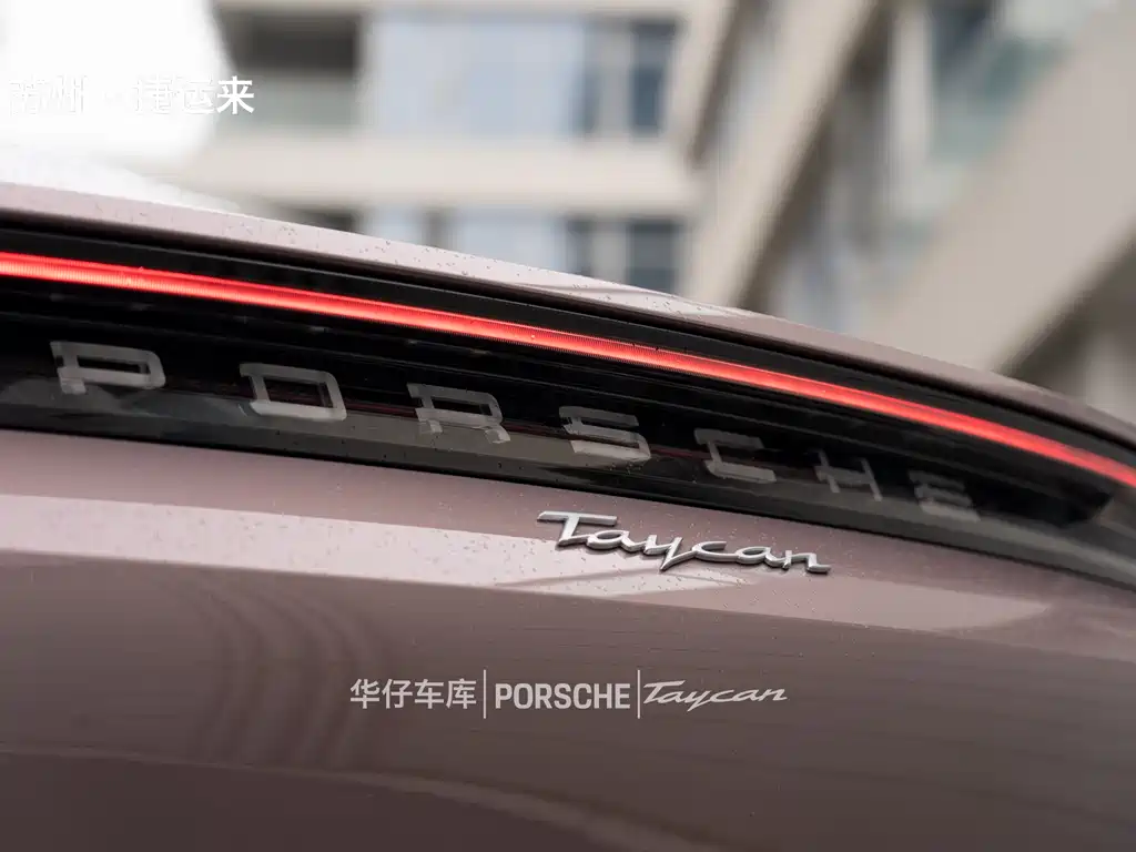 Porsche Taycan 2023 — фото 11