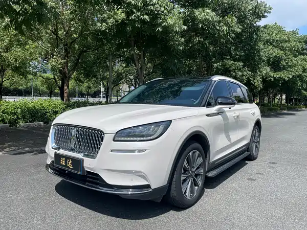 Lincoln Corsair 2021