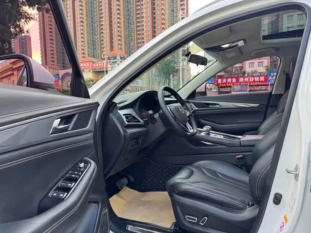 Changan CS85 COUPE 2020 — фото 8