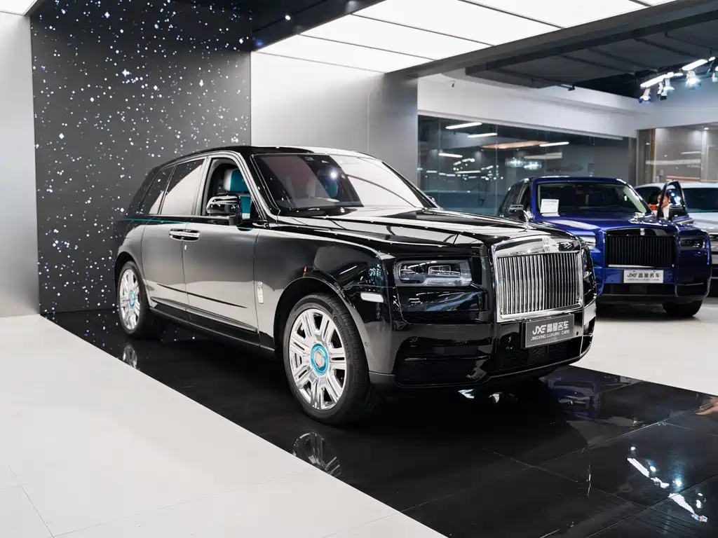 Rolls-Royce Cullinan 2022 — фото 3