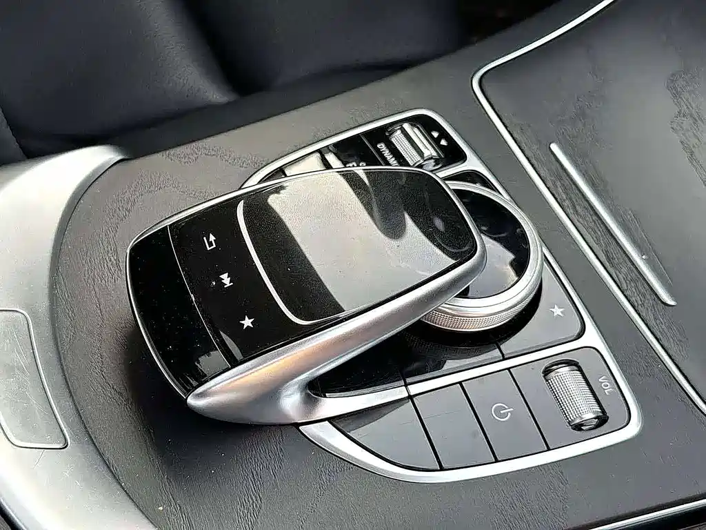 Mercedes-Benz C-Class 2018 — фото 8