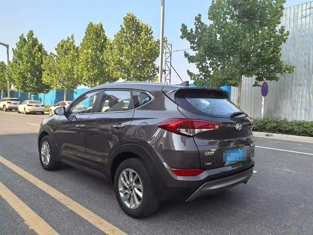 Hyundai Tucson 2016 — фото 8