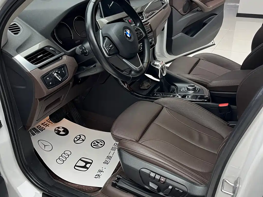 BMW X1 2019 — фото 9