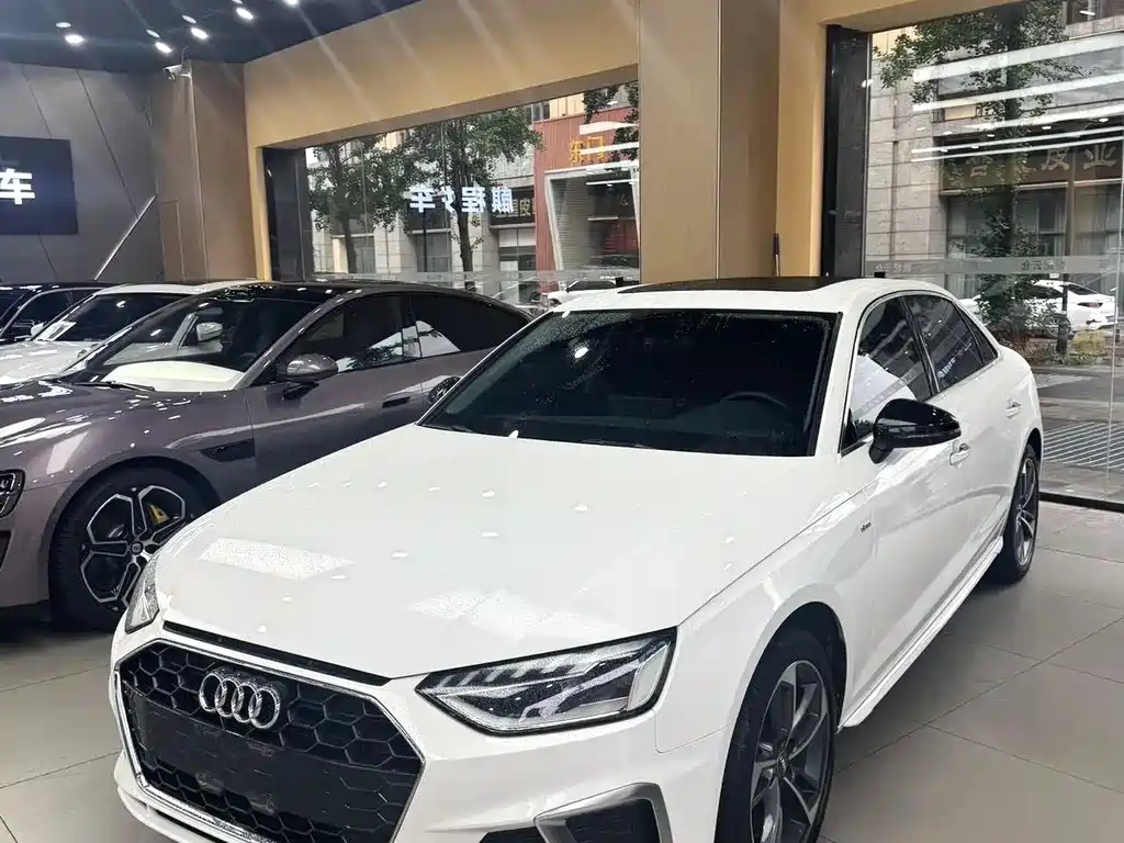 Audi A4L 2021